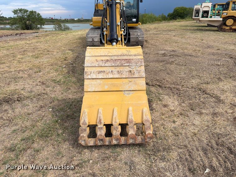 image for item FN3532 2023 Caterpillar 330 TC excavator
