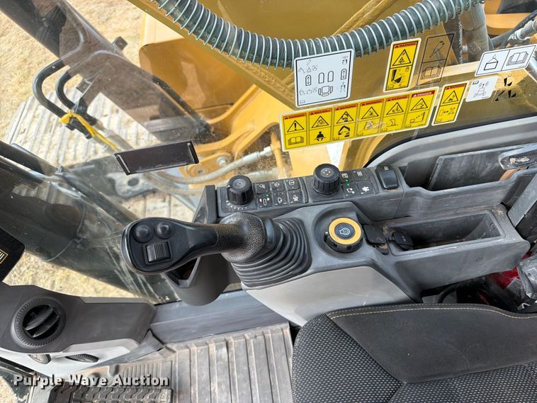 image for item FN3532 2023 Caterpillar 330 TC excavator