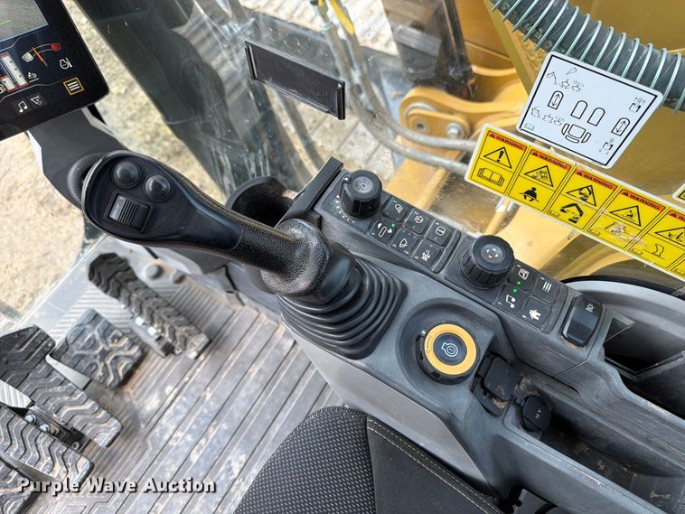 image for item FN3532 2023 Caterpillar 330 TC excavator