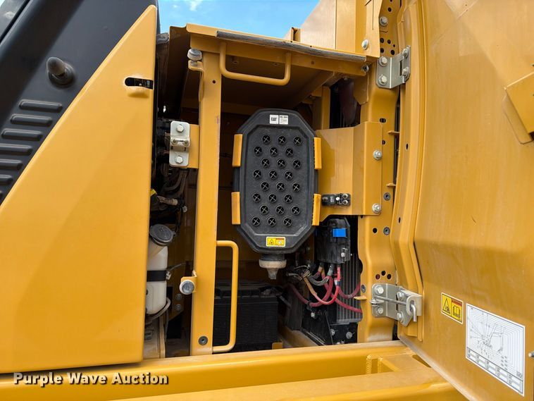 image for item FN3532 2023 Caterpillar 330 TC excavator
