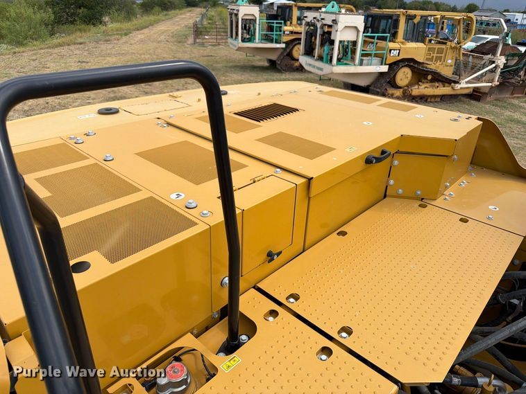 image for item FN3532 2023 Caterpillar 330 TC excavator