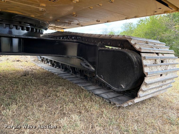 image for item FN3532 2023 Caterpillar 330 TC excavator