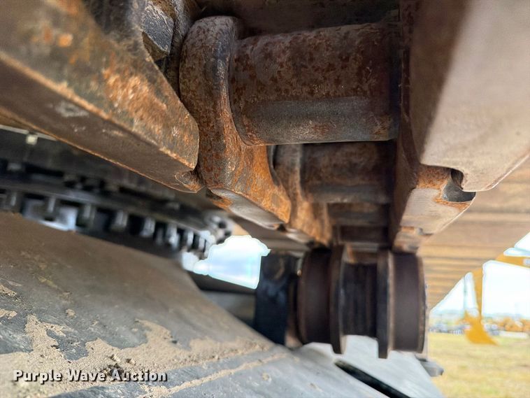 image for item FN3532 2023 Caterpillar 330 TC excavator