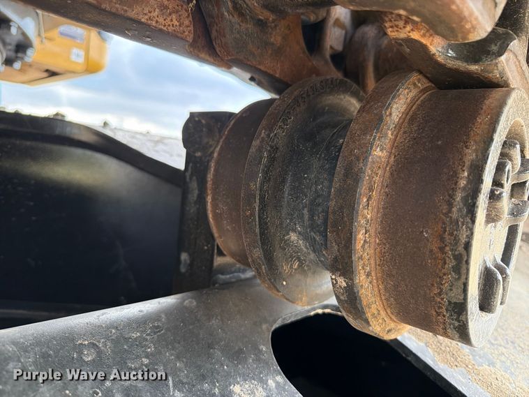 image for item FN3532 2023 Caterpillar 330 TC excavator