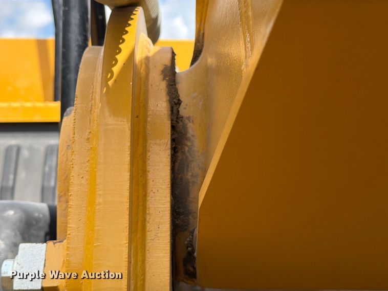 image for item FN3533 2020 Caterpillar 330 GC excavator