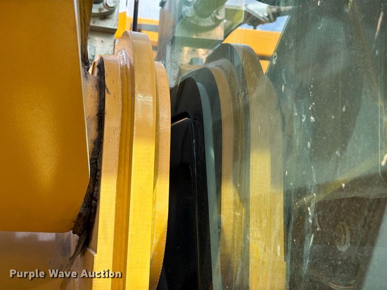 image for item FN3533 2020 Caterpillar 330 GC excavator