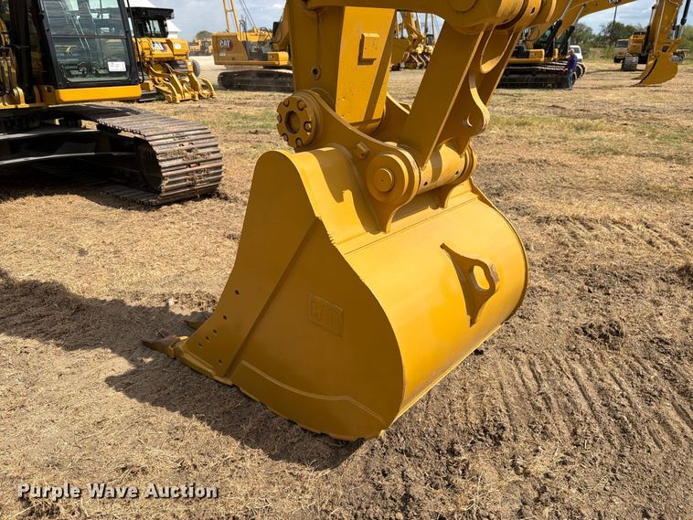 image for item FN3533 2020 Caterpillar 330 GC excavator