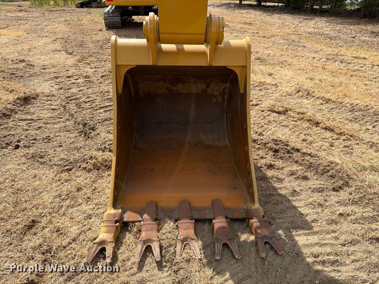 image for item FN3533 2020 Caterpillar 330 GC excavator