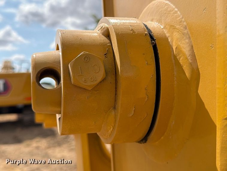 image for item FN3533 2020 Caterpillar 330 GC excavator