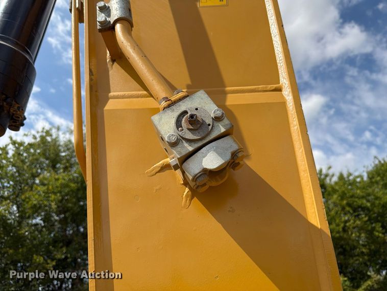 image for item FN3533 2020 Caterpillar 330 GC excavator