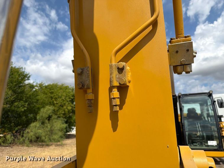 image for item FN3533 2020 Caterpillar 330 GC excavator