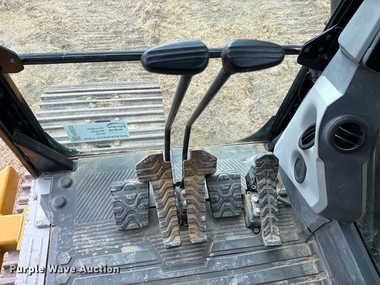 image for item FN3533 2020 Caterpillar 330 GC excavator