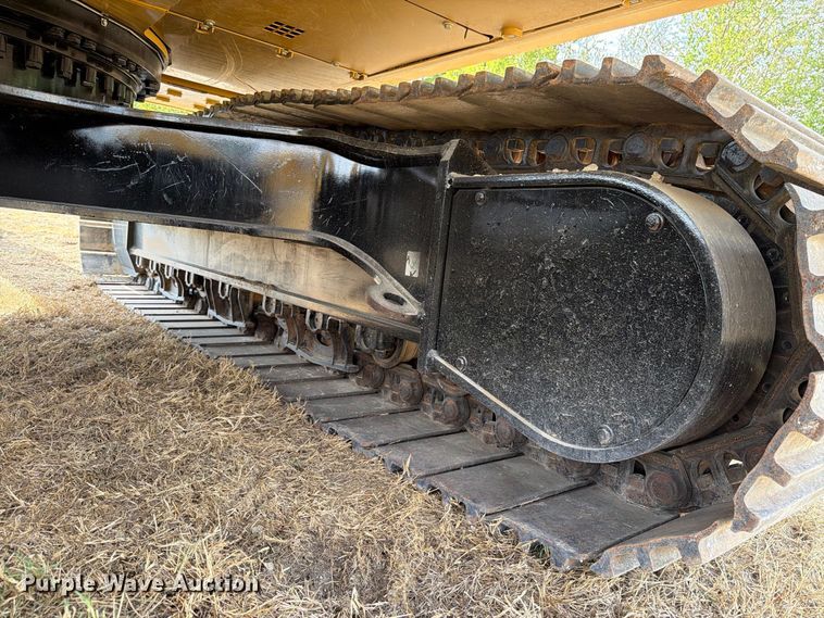 image for item FN3533 2020 Caterpillar 330 GC excavator