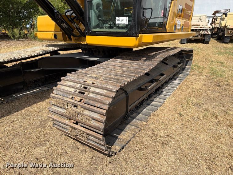 image for item FN3533 2020 Caterpillar 330 GC excavator