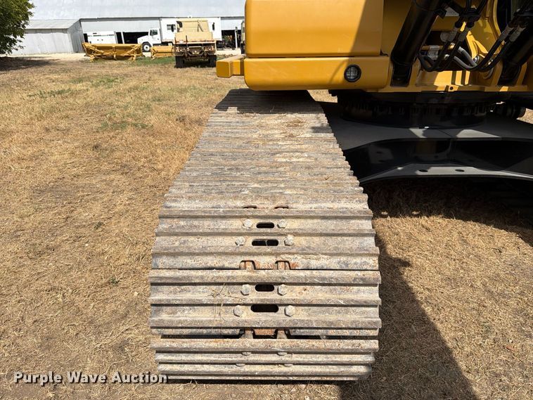 image for item FN3533 2020 Caterpillar 330 GC excavator