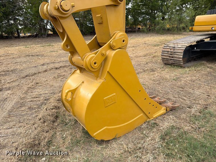 image for item FN3534 2020 Caterpillar 330 GC excavator