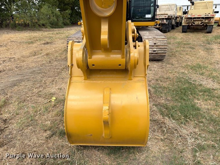 image for item FN3534 2020 Caterpillar 330 GC excavator