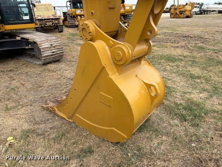 image for item FN3534 2020 Caterpillar 330 GC excavator
