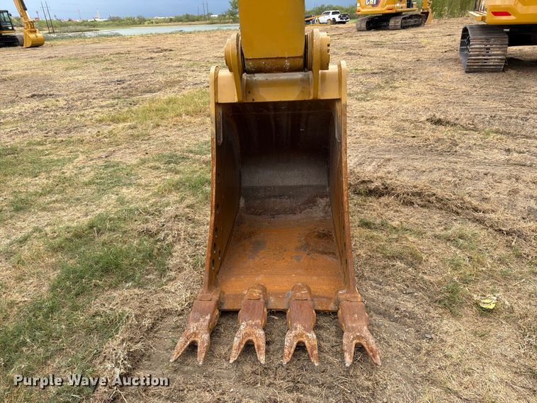 image for item FN3534 2020 Caterpillar 330 GC excavator