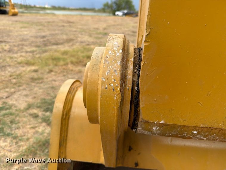 image for item FN3534 2020 Caterpillar 330 GC excavator