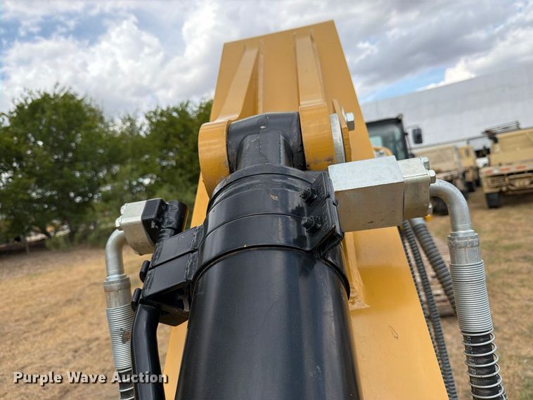 image for item FN3534 2020 Caterpillar 330 GC excavator