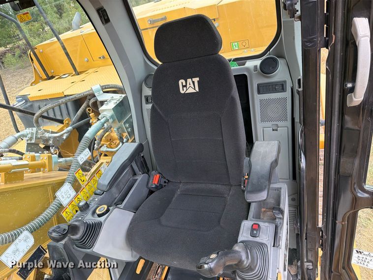 image for item FN3534 2020 Caterpillar 330 GC excavator