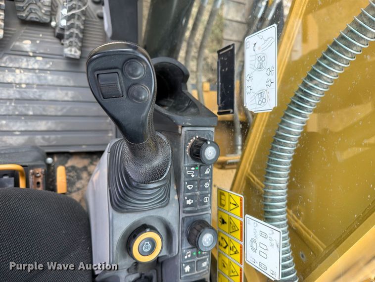 image for item FN3534 2020 Caterpillar 330 GC excavator
