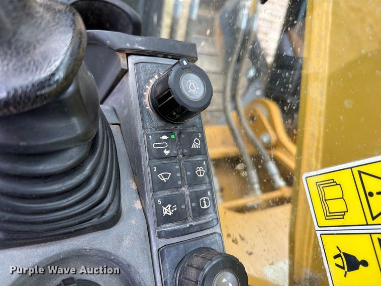 image for item FN3534 2020 Caterpillar 330 GC excavator