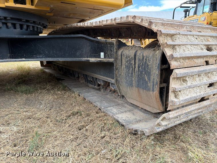 image for item FN3534 2020 Caterpillar 330 GC excavator