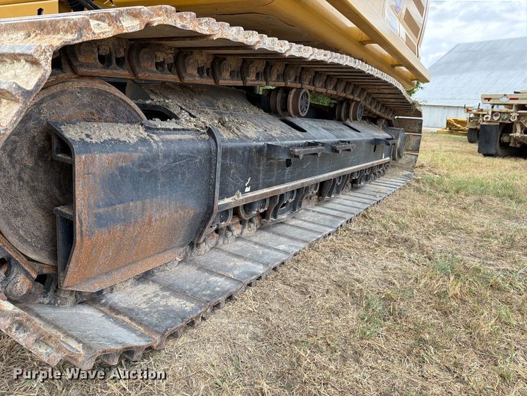 image for item FN3534 2020 Caterpillar 330 GC excavator