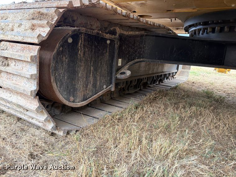image for item FN3534 2020 Caterpillar 330 GC excavator
