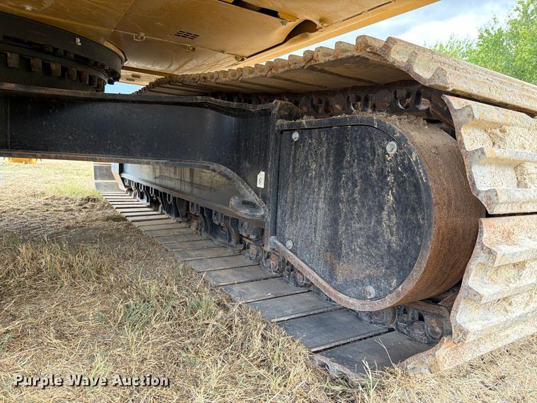 image for item FN3534 2020 Caterpillar 330 GC excavator