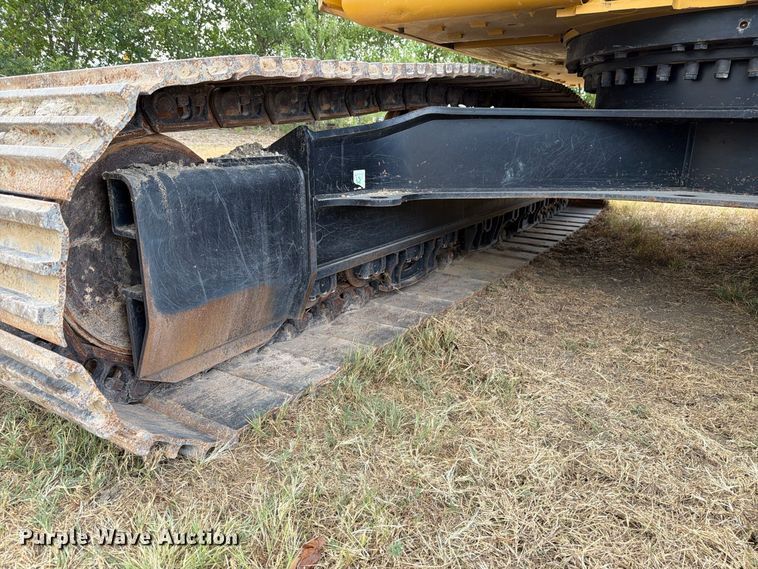 image for item FN3534 2020 Caterpillar 330 GC excavator