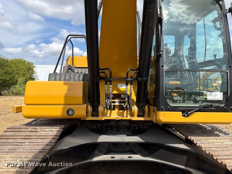 image for item FN3535 2022 Caterpillar 330 excavator