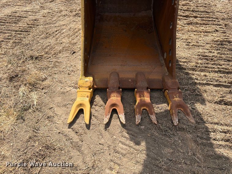 image for item FN3535 2022 Caterpillar 330 excavator