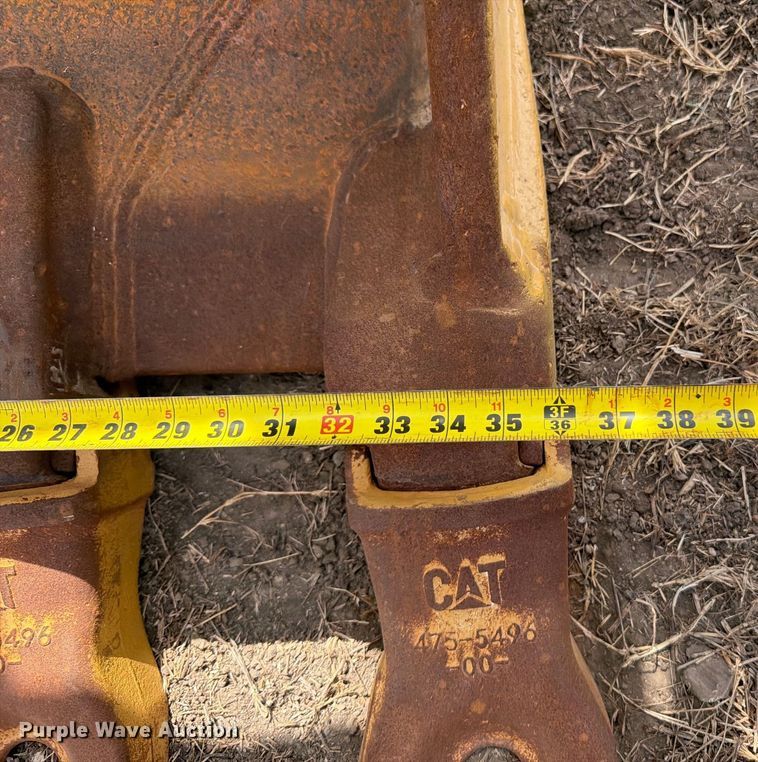 image for item FN3535 2022 Caterpillar 330 excavator