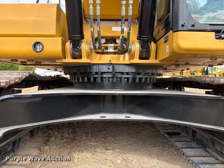 image for item FN3535 2022 Caterpillar 330 excavator