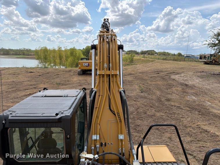 image for item FN3535 2022 Caterpillar 330 excavator