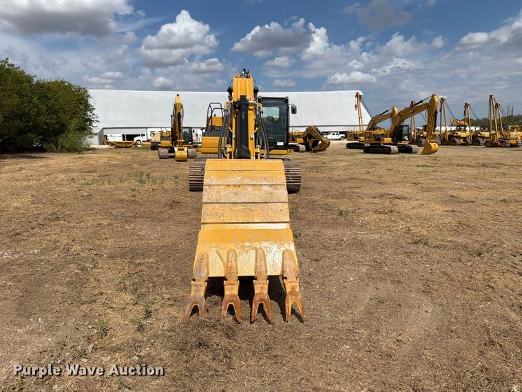 image for item FN3535 2022 Caterpillar 330 excavator