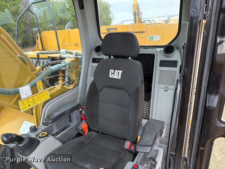 image for item FN3535 2022 Caterpillar 330 excavator