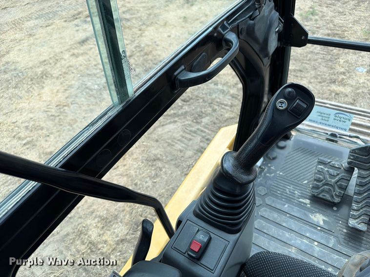 image for item FN3535 2022 Caterpillar 330 excavator