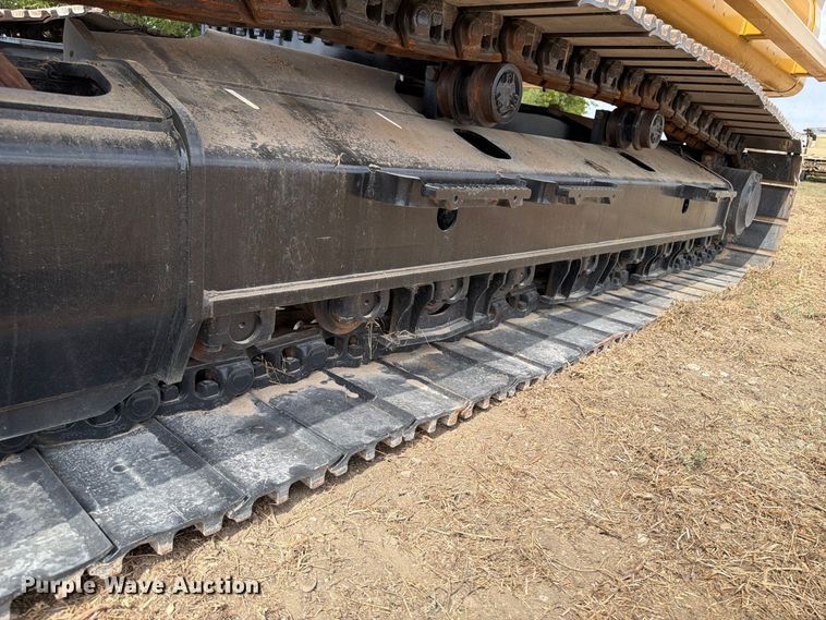 image for item FN3535 2022 Caterpillar 330 excavator