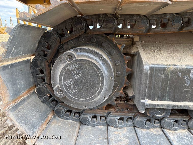 image for item FN3535 2022 Caterpillar 330 excavator