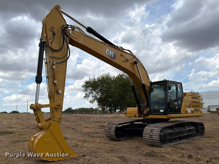 image for item FN3537 2022 Caterpillar 330 excavator