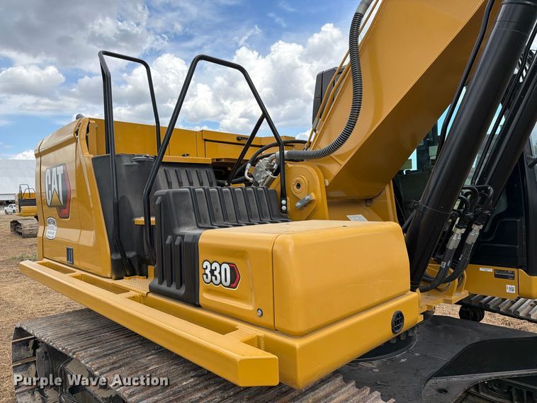 image for item FN3537 2022 Caterpillar 330 excavator