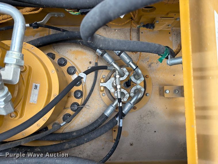 image for item FN3537 2022 Caterpillar 330 excavator
