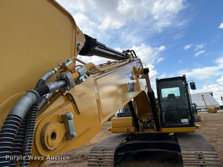 image for item FN3537 2022 Caterpillar 330 excavator