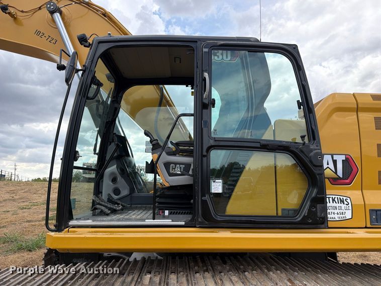 image for item FN3537 2022 Caterpillar 330 excavator