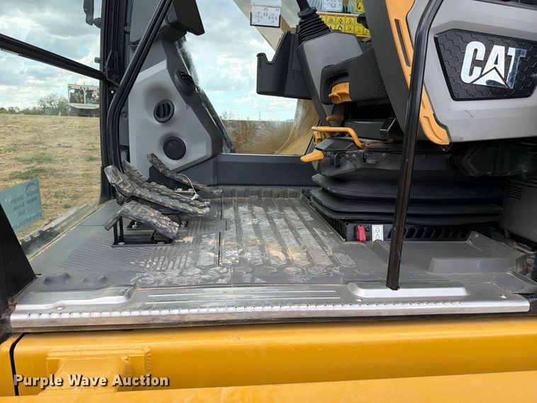 image for item FN3537 2022 Caterpillar 330 excavator