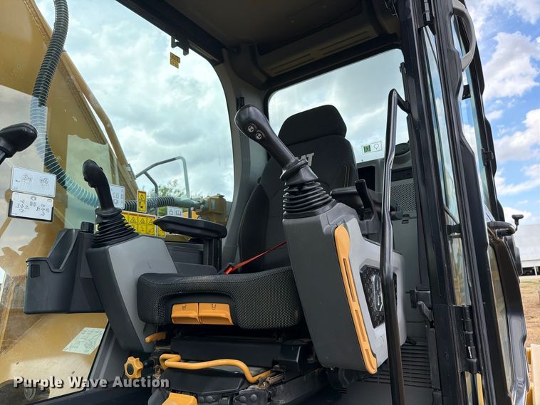 image for item FN3537 2022 Caterpillar 330 excavator